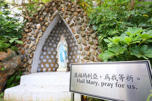 聖母岩 Our Lady